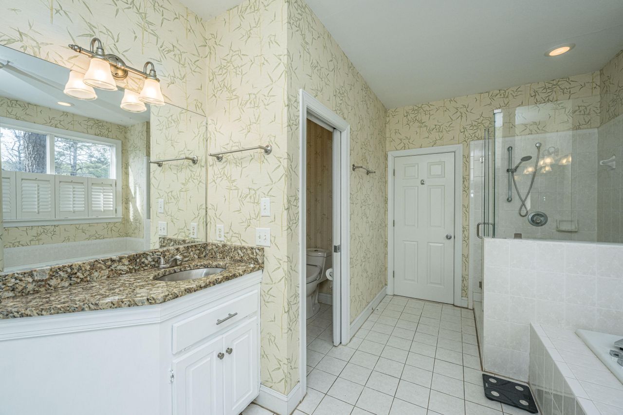 509 Chimney Bluff Drive Photo 32