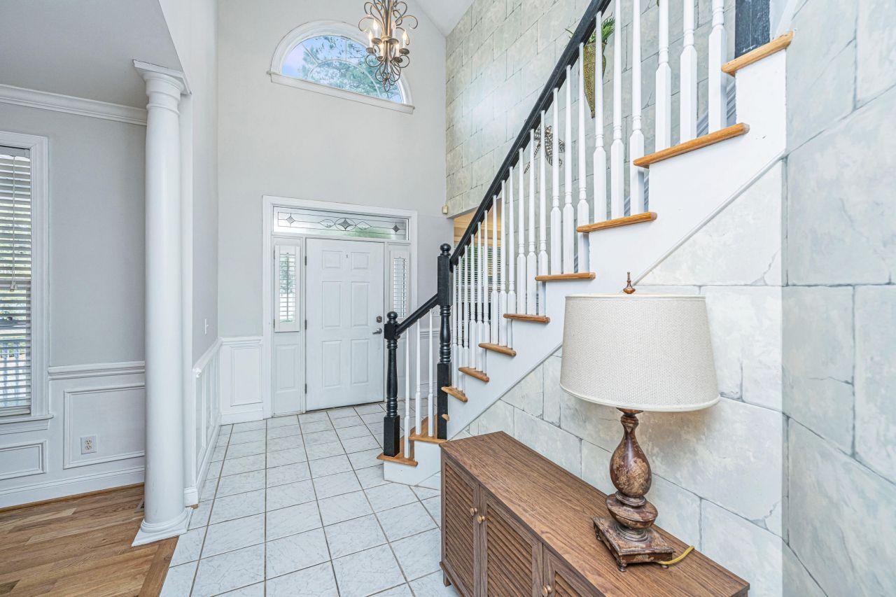 509 Chimney Bluff Drive Photo 6