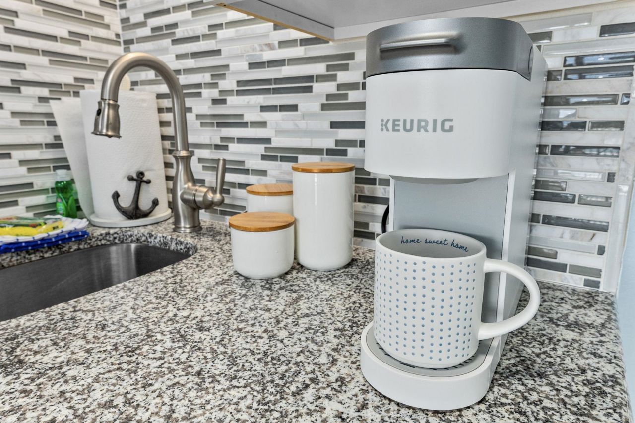 201 74th Ave. N Photo 22