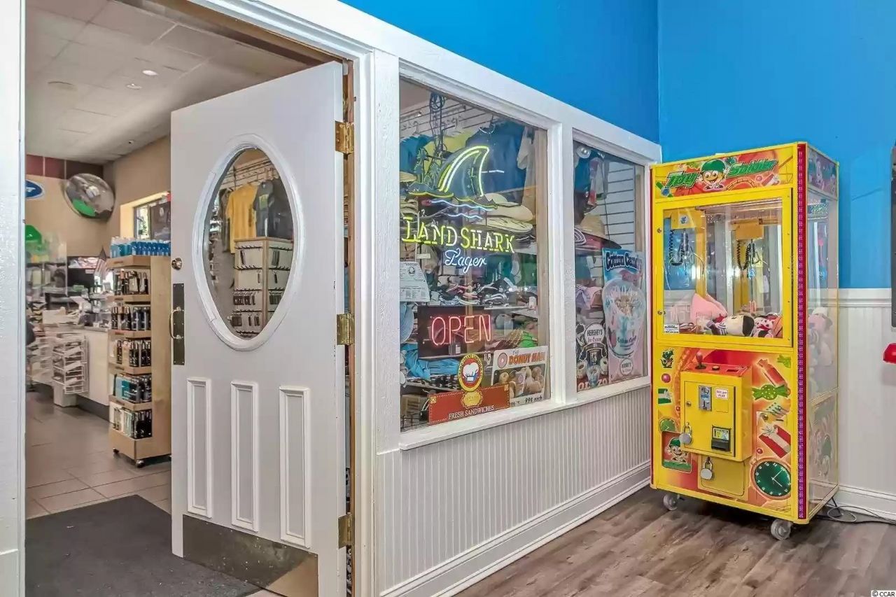 201 74th Ave. N Photo 5