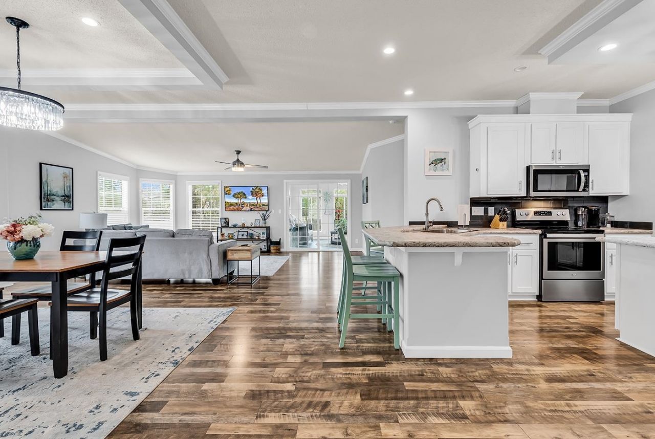 1625 Greenridge Dr. Photo 6