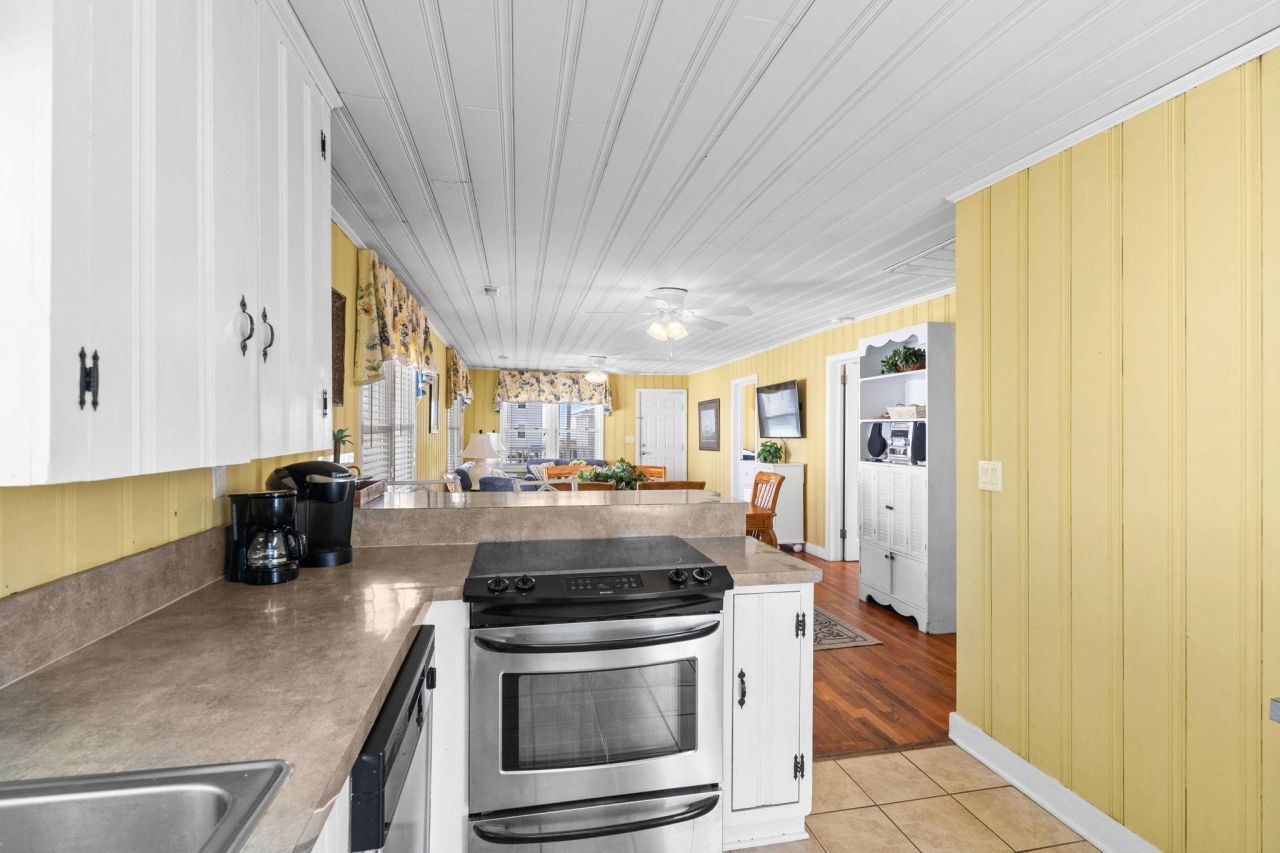 1202 S Ocean Blvd. Photo 35