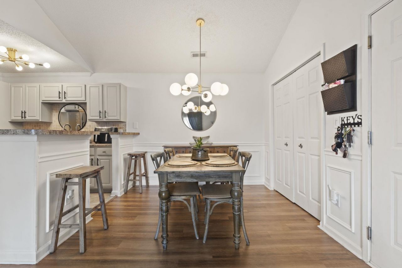 3753 Citation Way  Photo 8