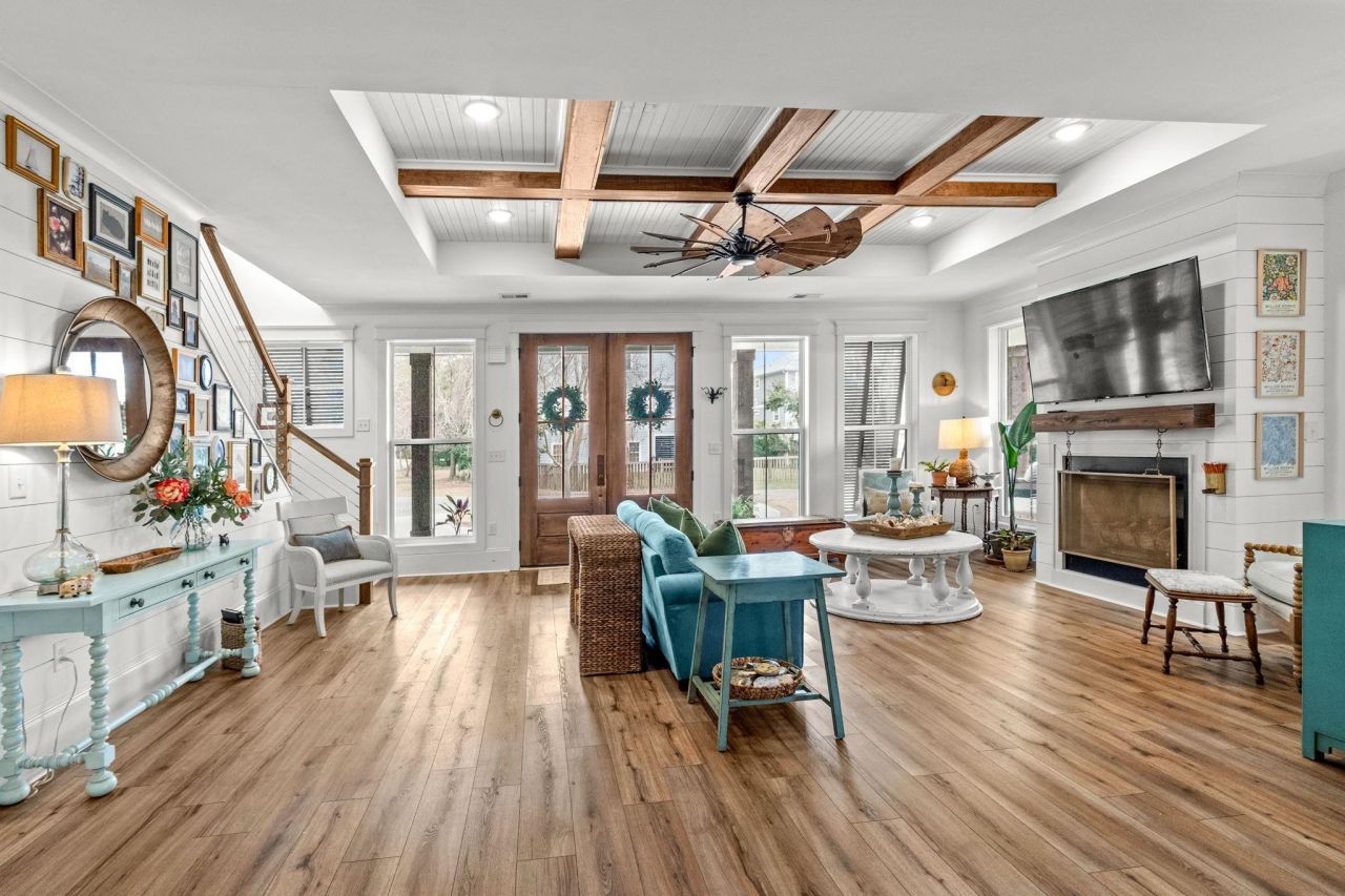 828 Channel Cat Cove Photo 12