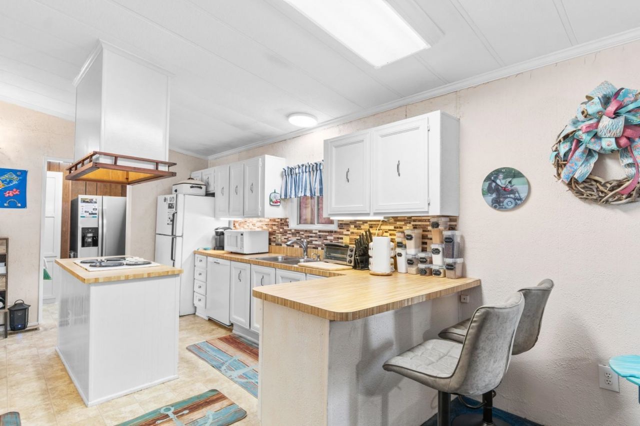 815 Waterway Dr. Photo 10