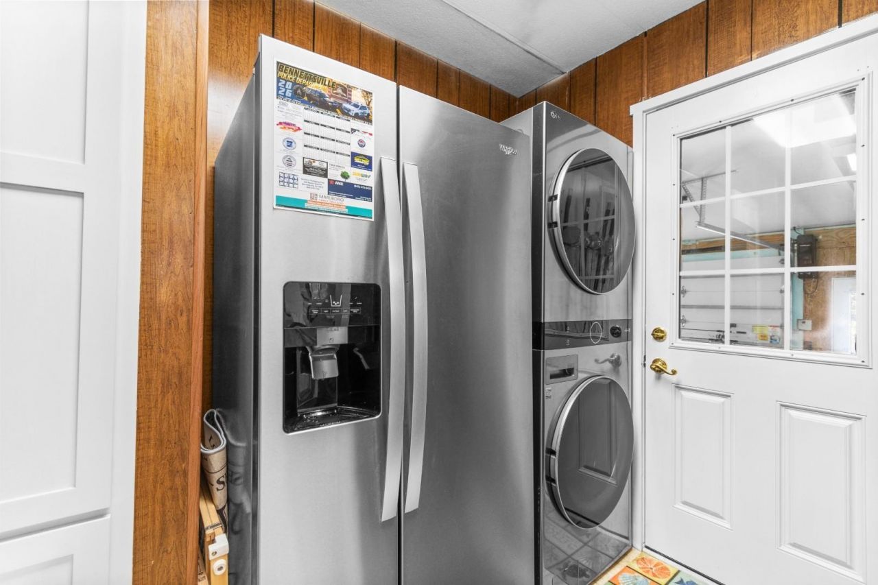 815 Waterway Dr. Photo 11