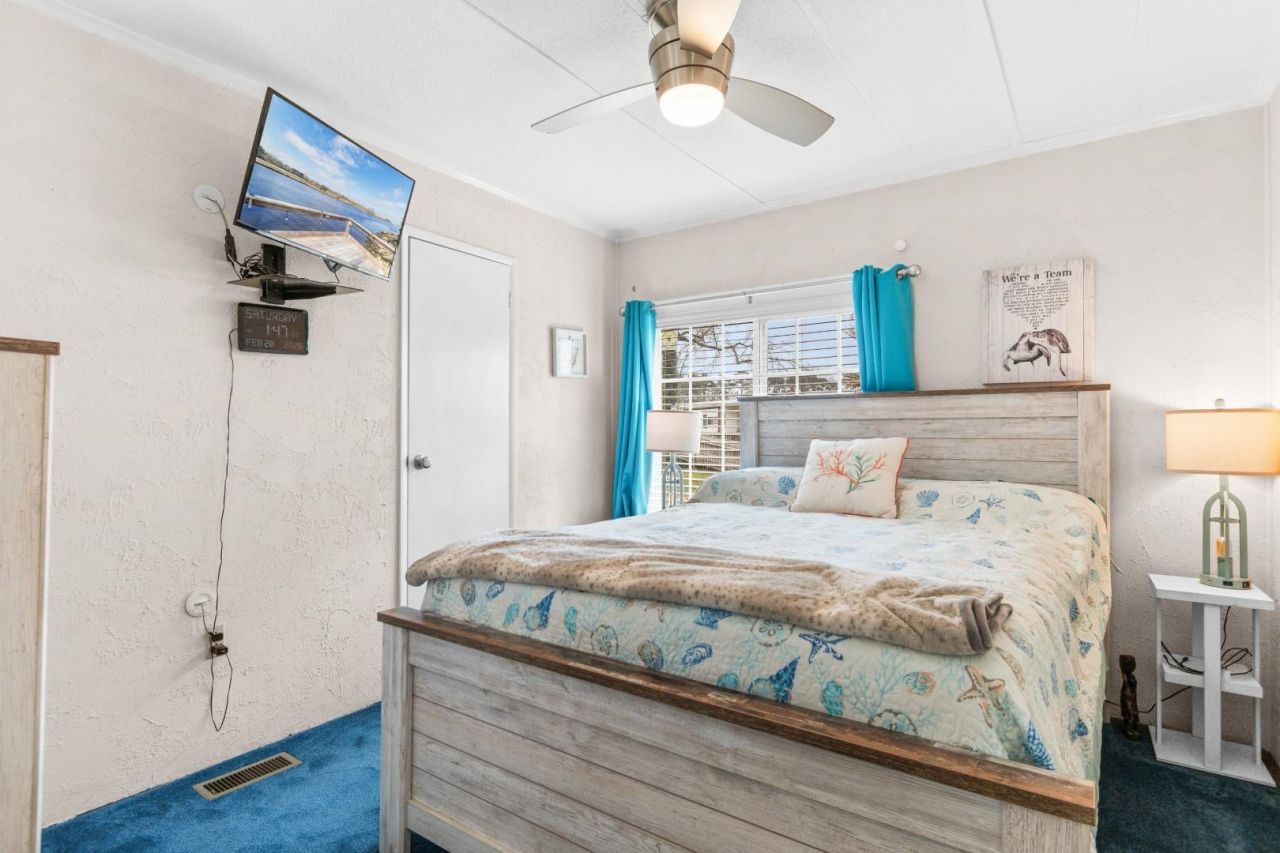 815 Waterway Dr. Photo 17