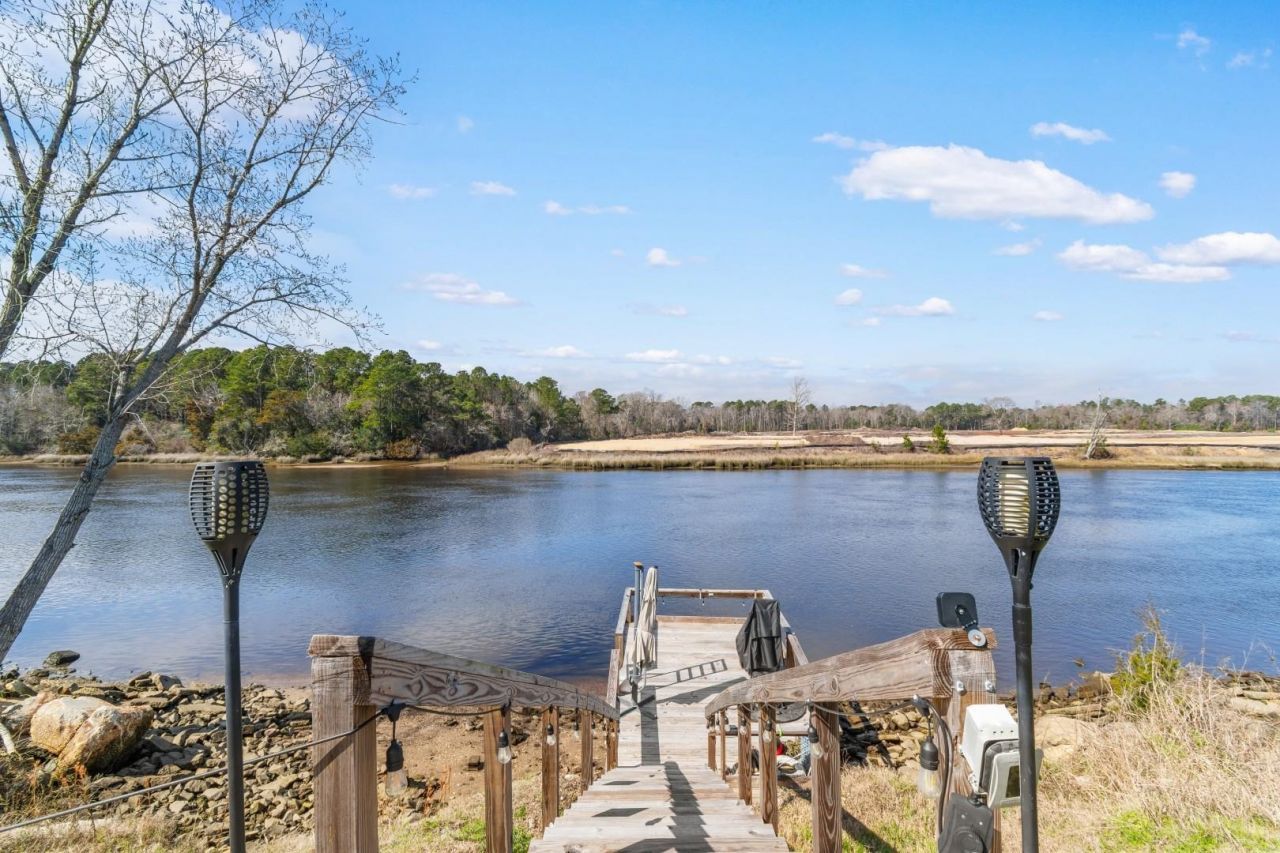 815 Waterway Dr. Photo 33