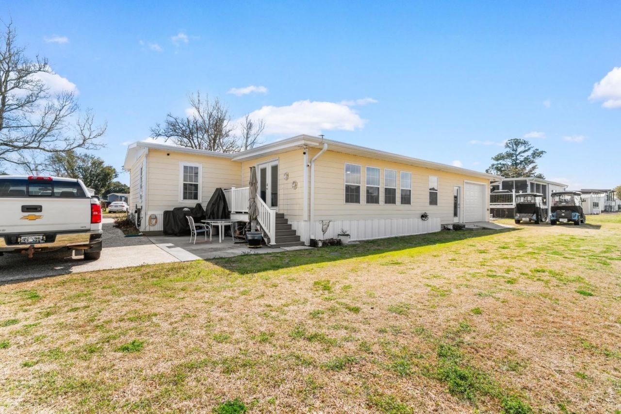 815 Waterway Dr. Photo 36