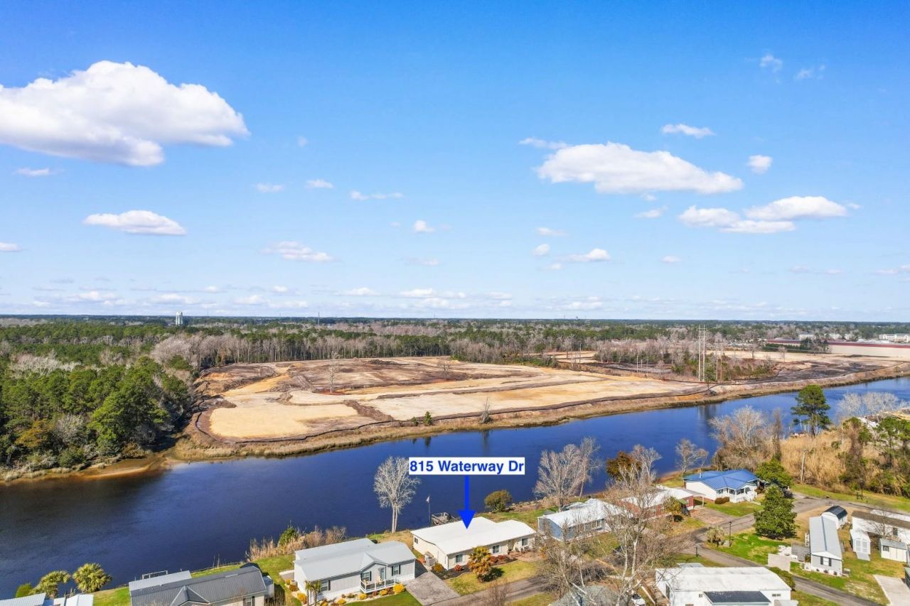 815 Waterway Dr. Photo 41