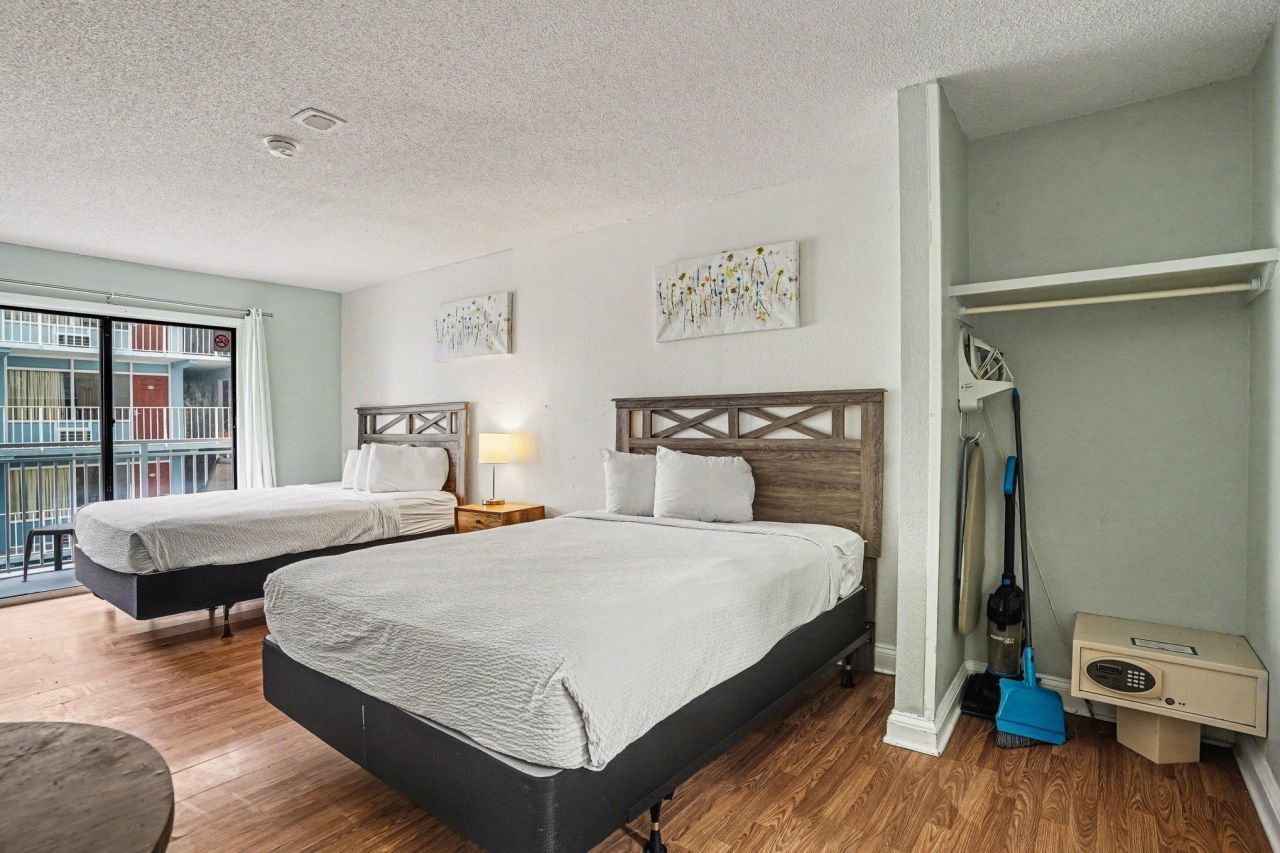 1207 S Ocean Blvd. Photo 10