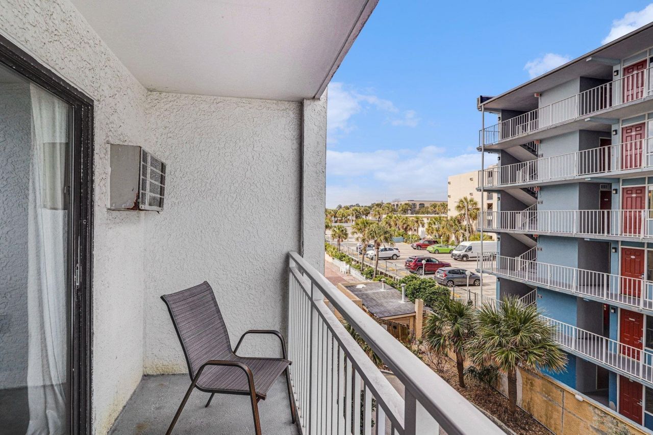 1207 S Ocean Blvd. Photo 17