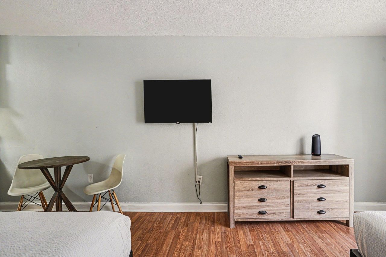 1207 S Ocean Blvd. Photo 8