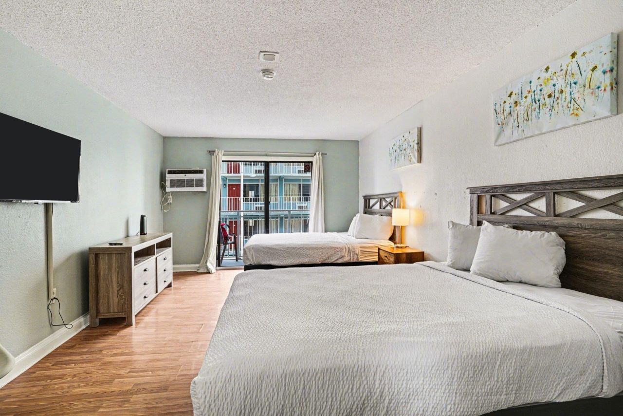 1207 S Ocean Blvd. Photo 9