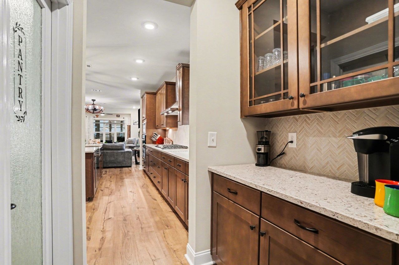 5260 Lucy Way Photo 13