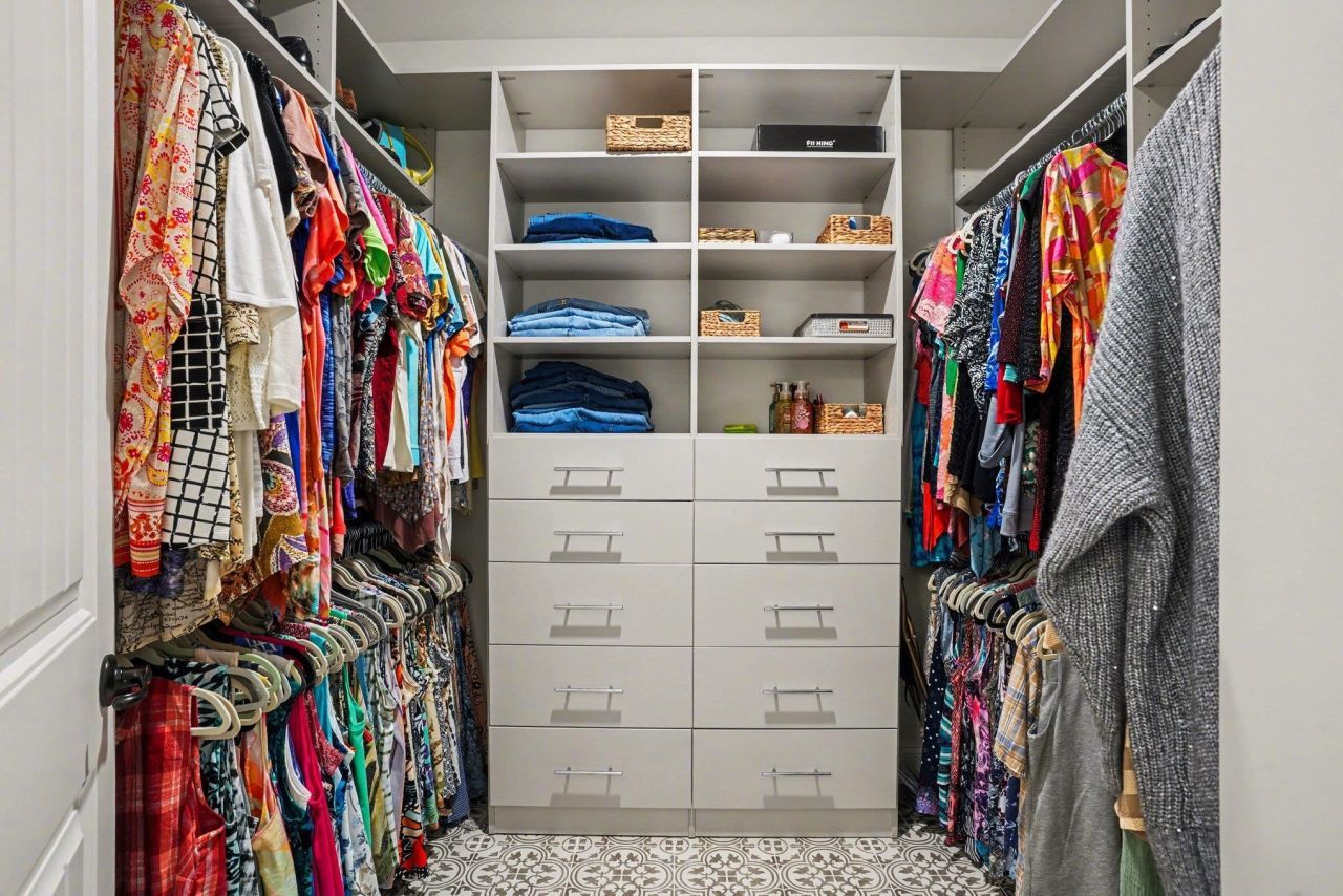 5260 Lucy Way Photo 23