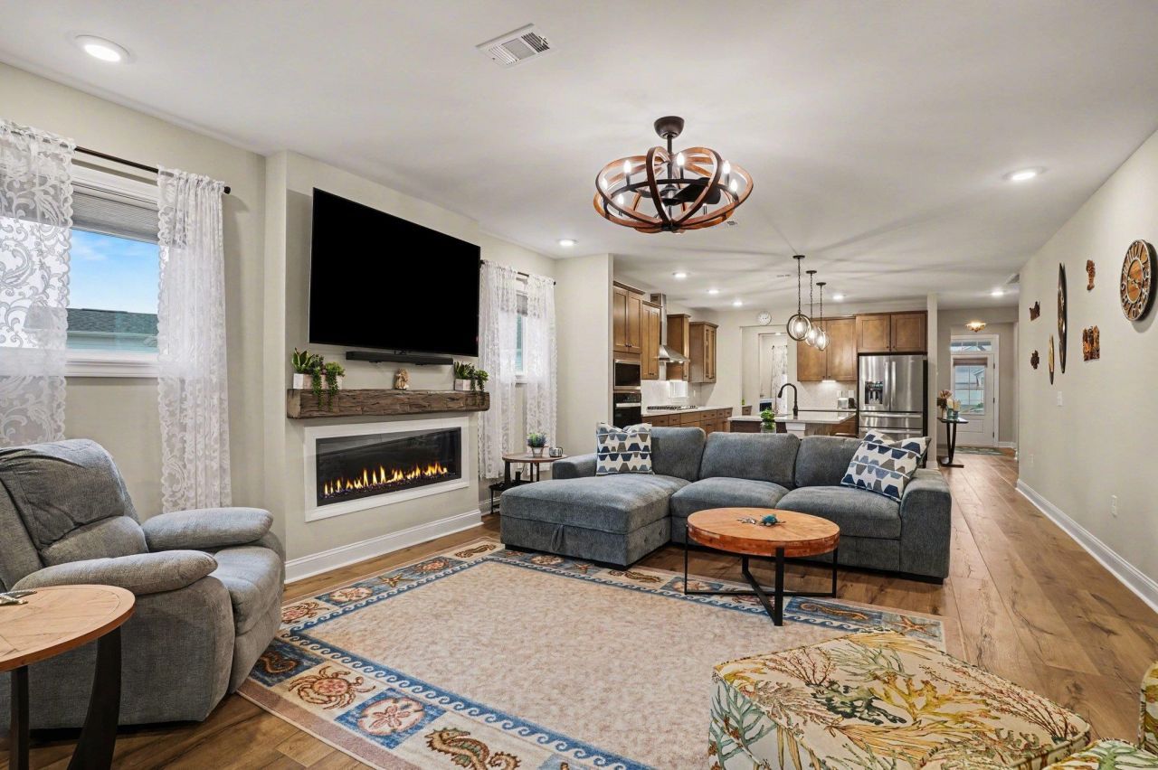 5260 Lucy Way Photo 6