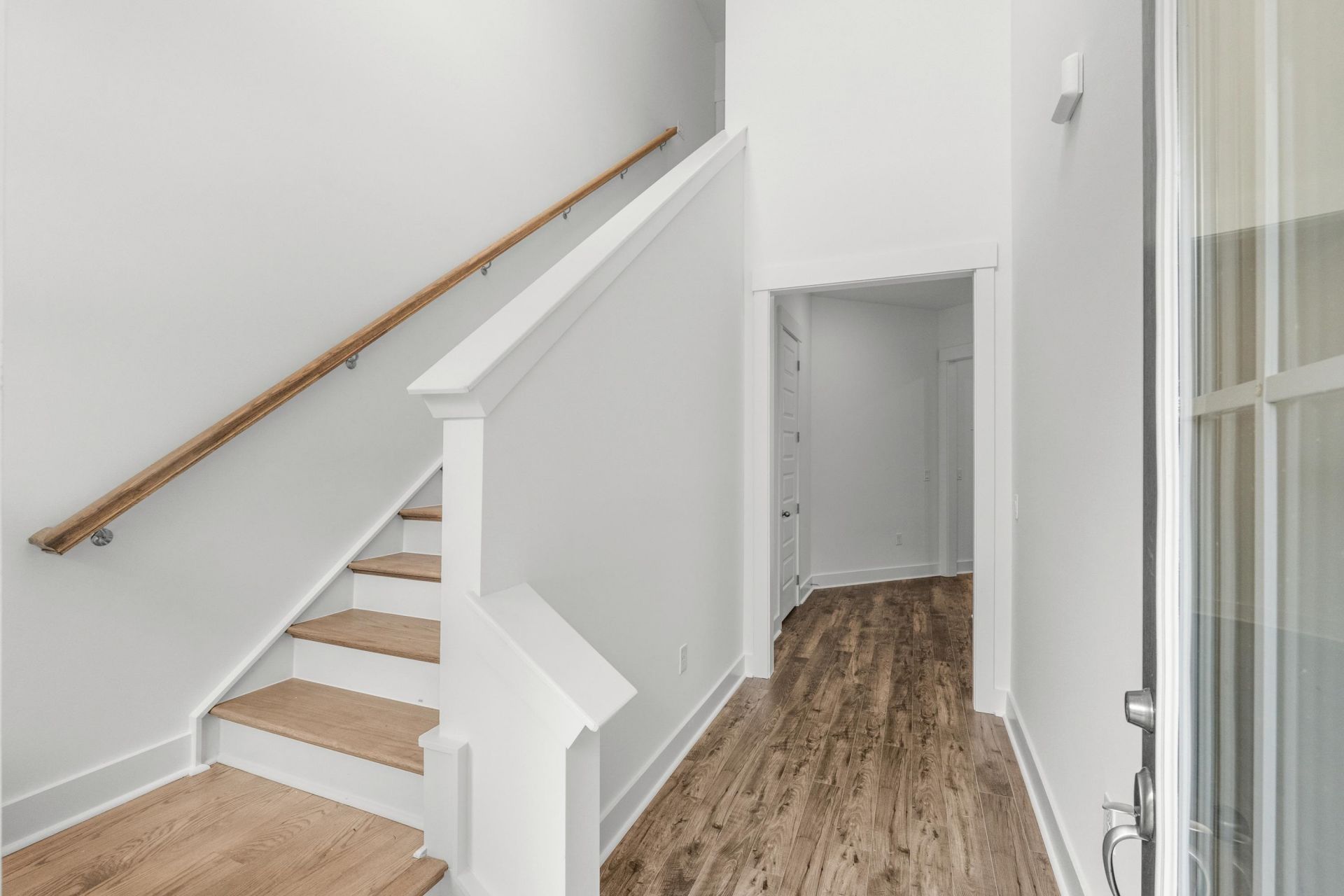 866 Foxtail Dr. Photo 10