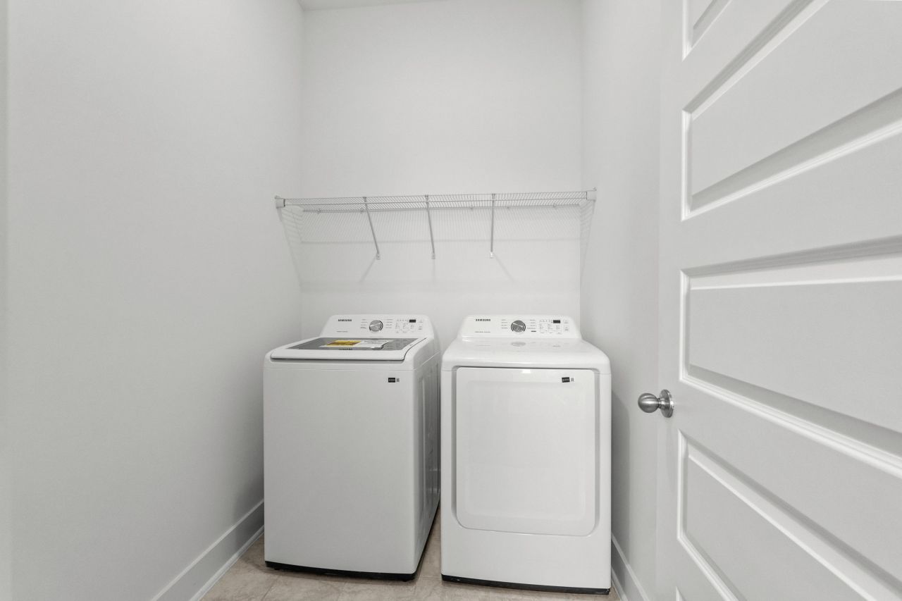 866 Foxtail Dr. Photo 18