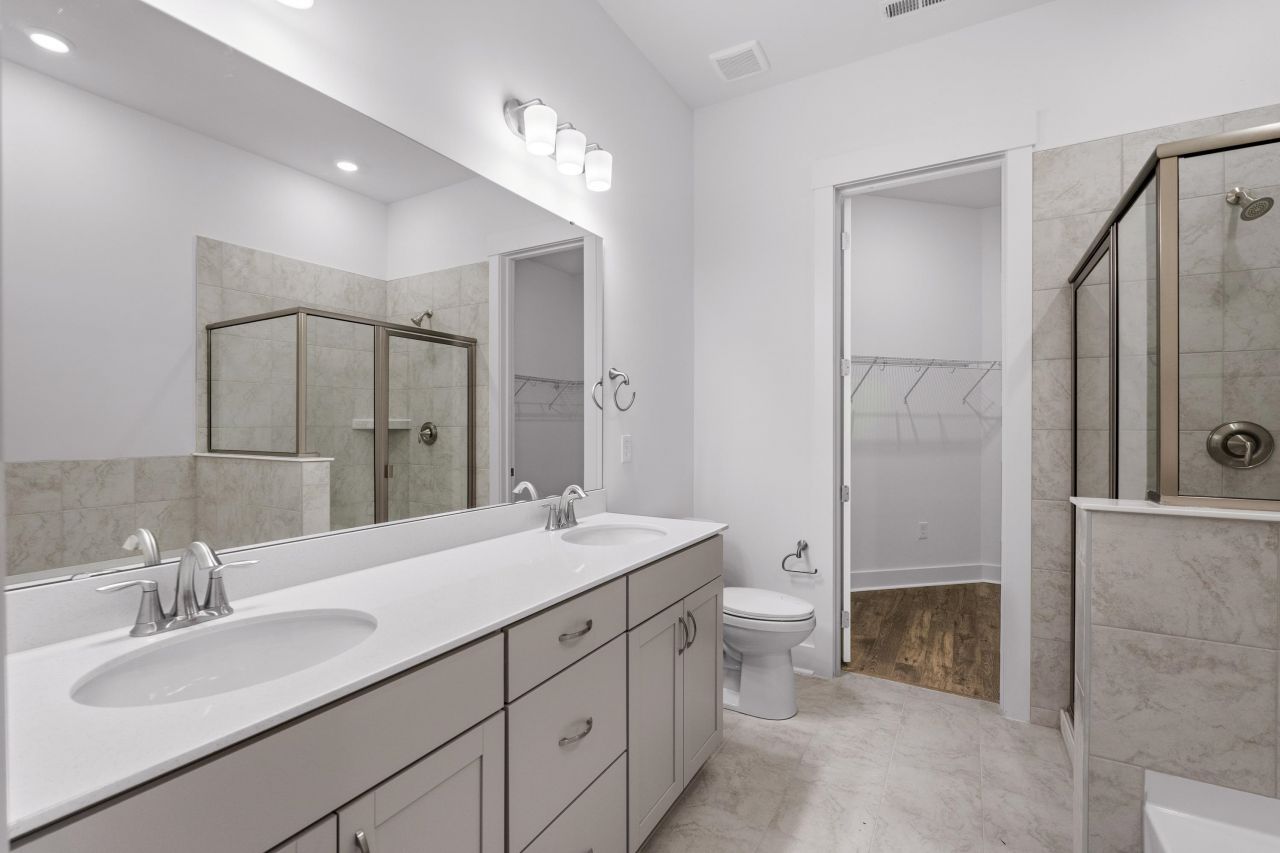 866 Foxtail Dr. Photo 31