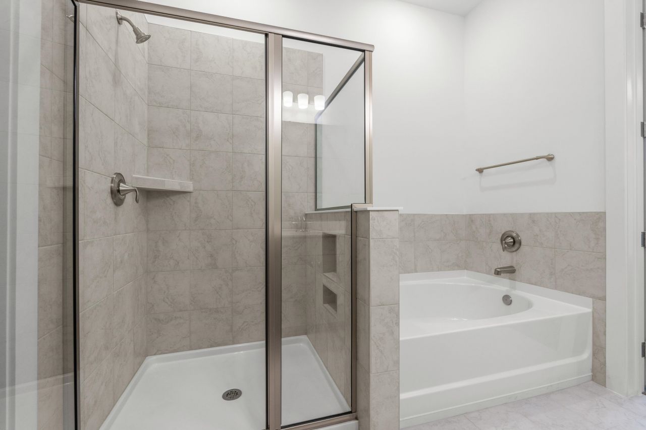 866 Foxtail Dr. Photo 34