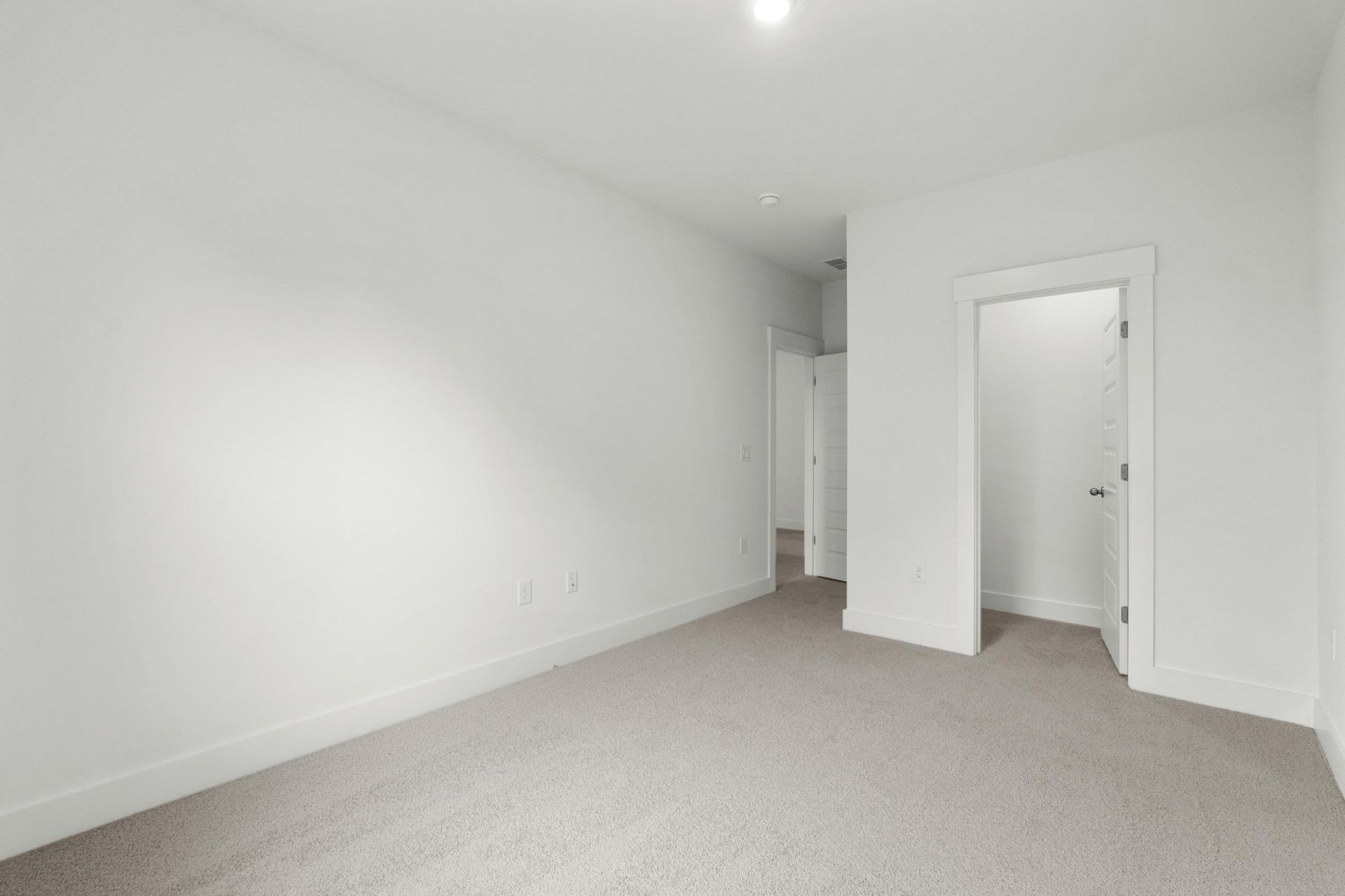 866 Foxtail Dr. Photo 37