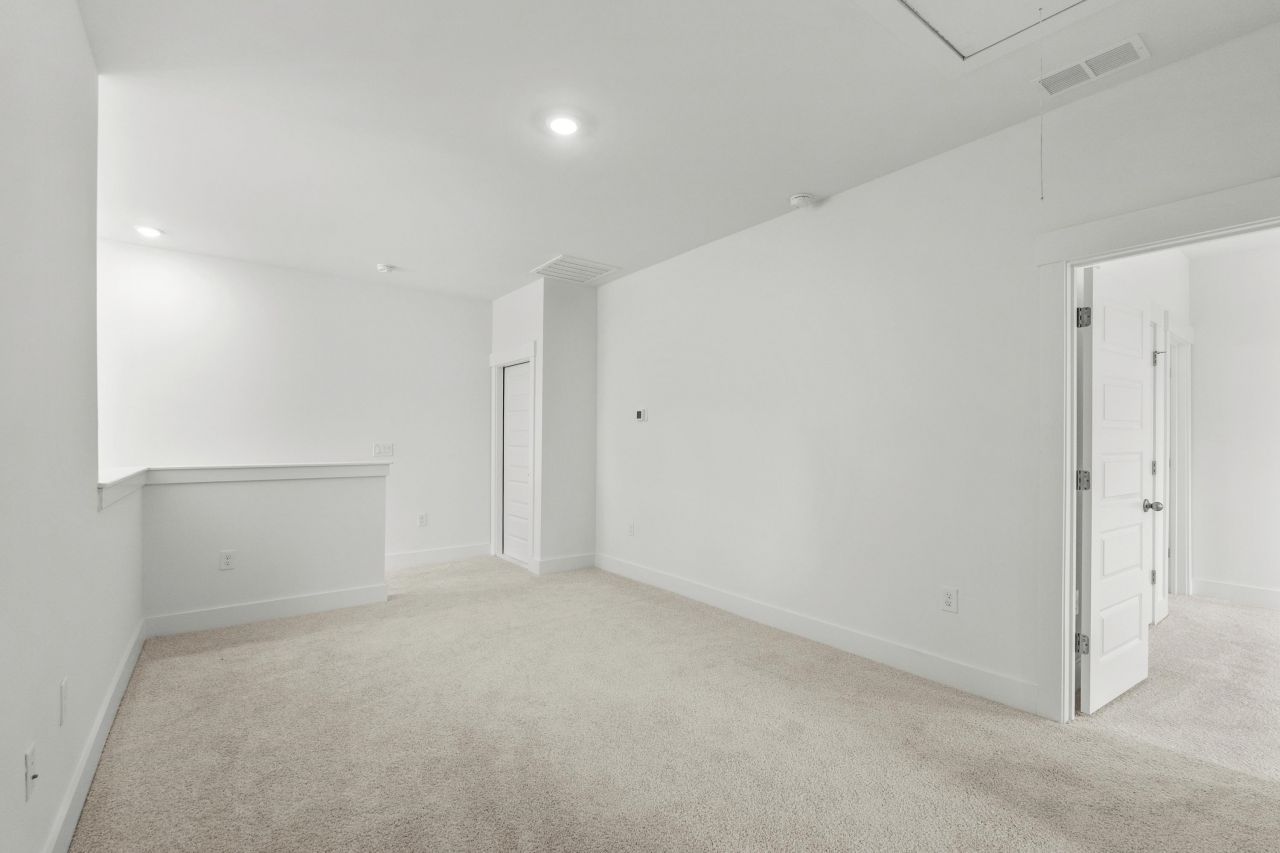 866 Foxtail Dr. Photo 44