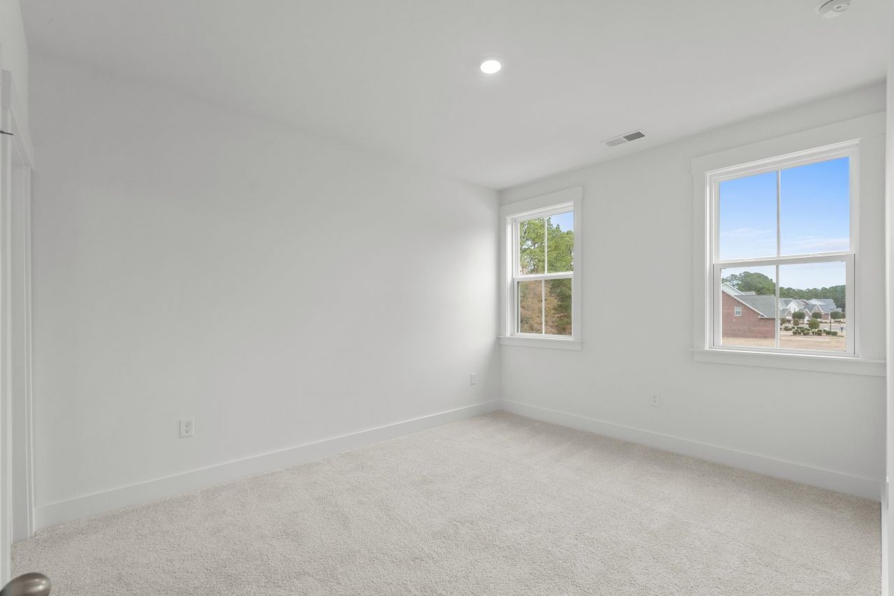 866 Foxtail Dr. Photo 45