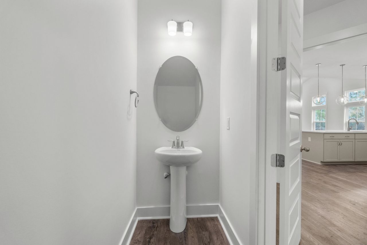 866 Foxtail Dr. Photo 6