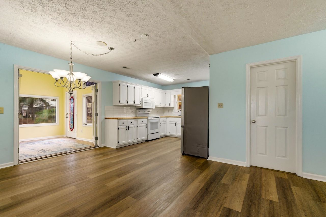 903 Woodberry Pl. Photo 8