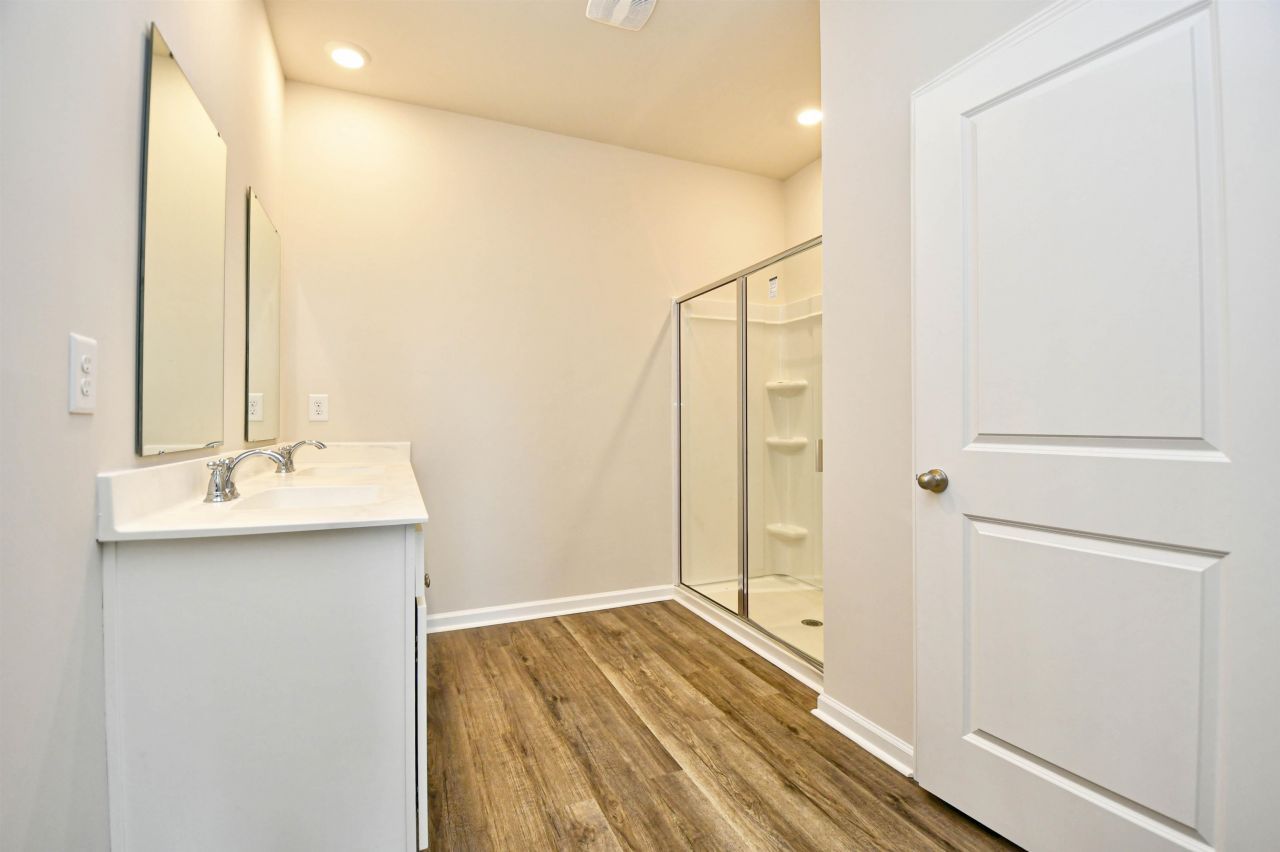 2608 Riverboat Way Photo 18