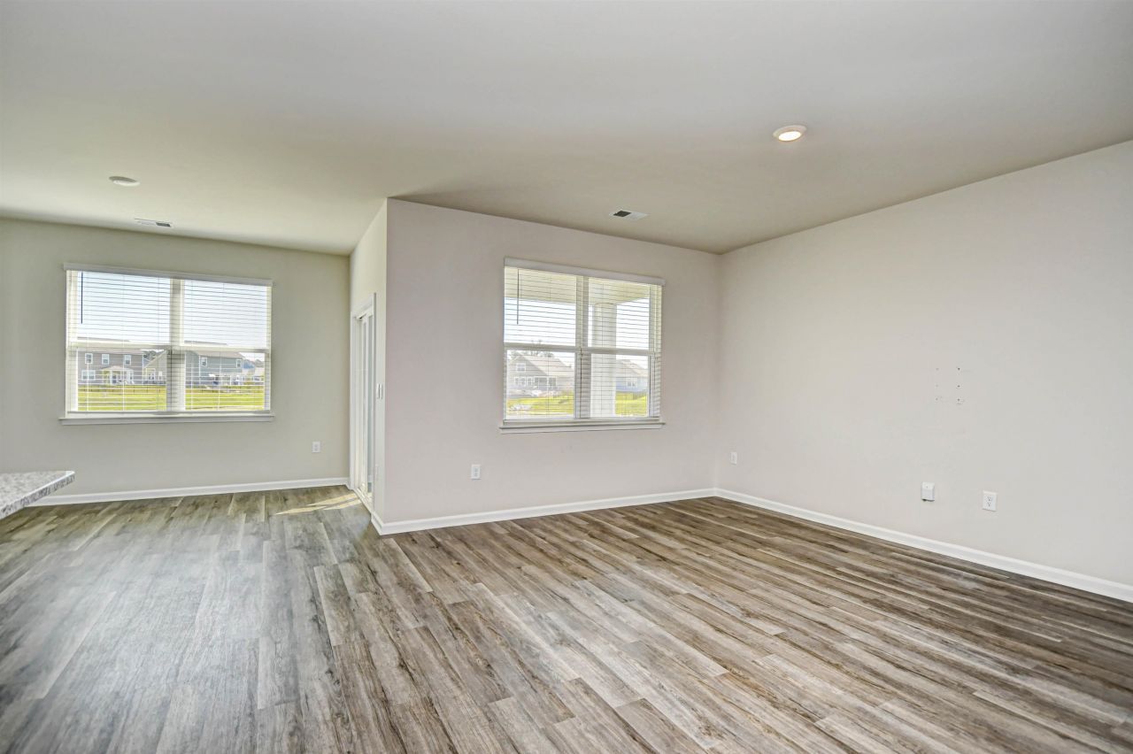 2608 Riverboat Way Photo 6