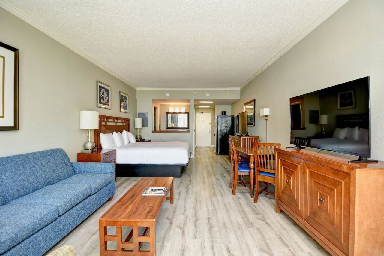 5300 N Ocean Blvd.  Photo 10