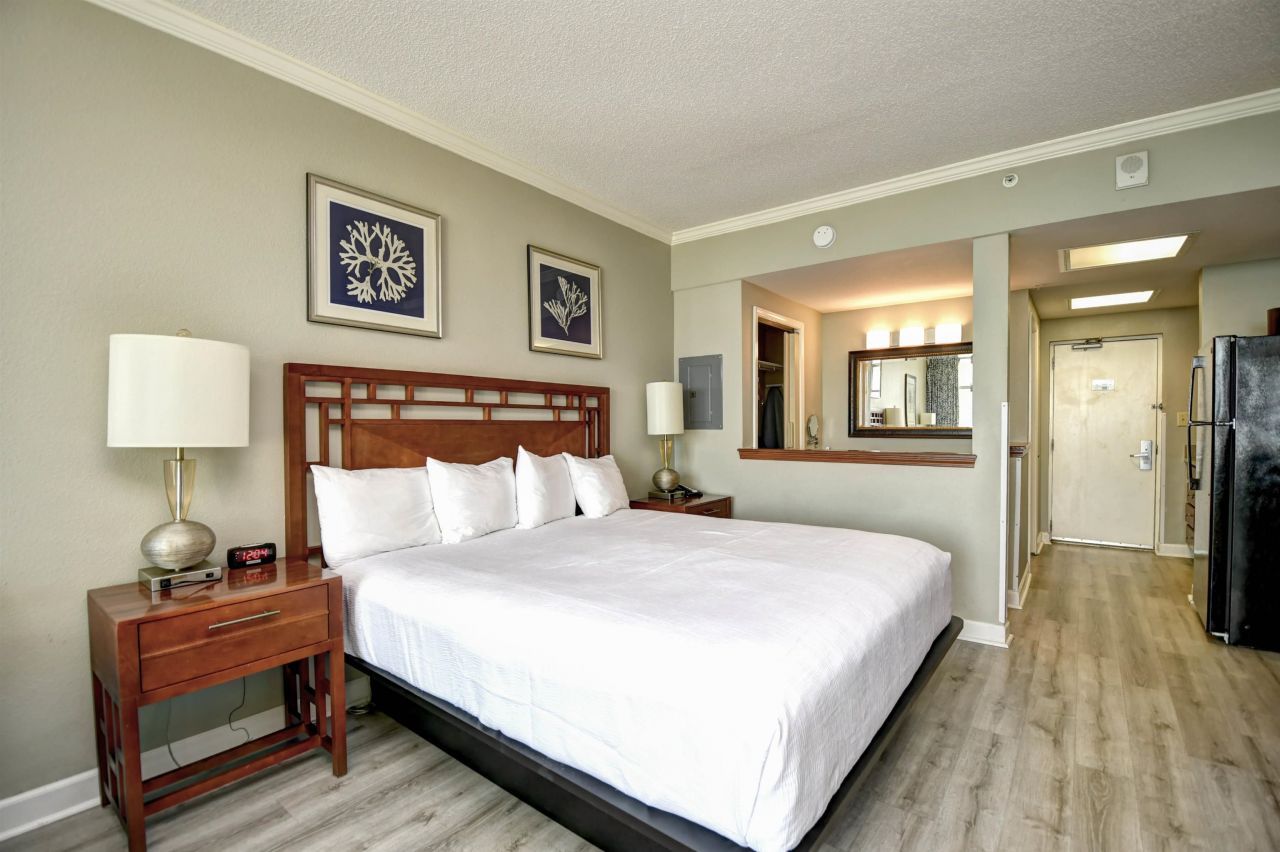 5300 N Ocean Blvd.  Photo 11