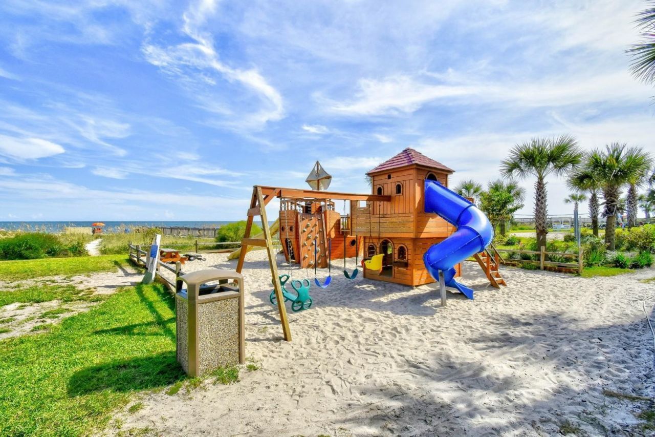 5300 N Ocean Blvd.  Photo 25