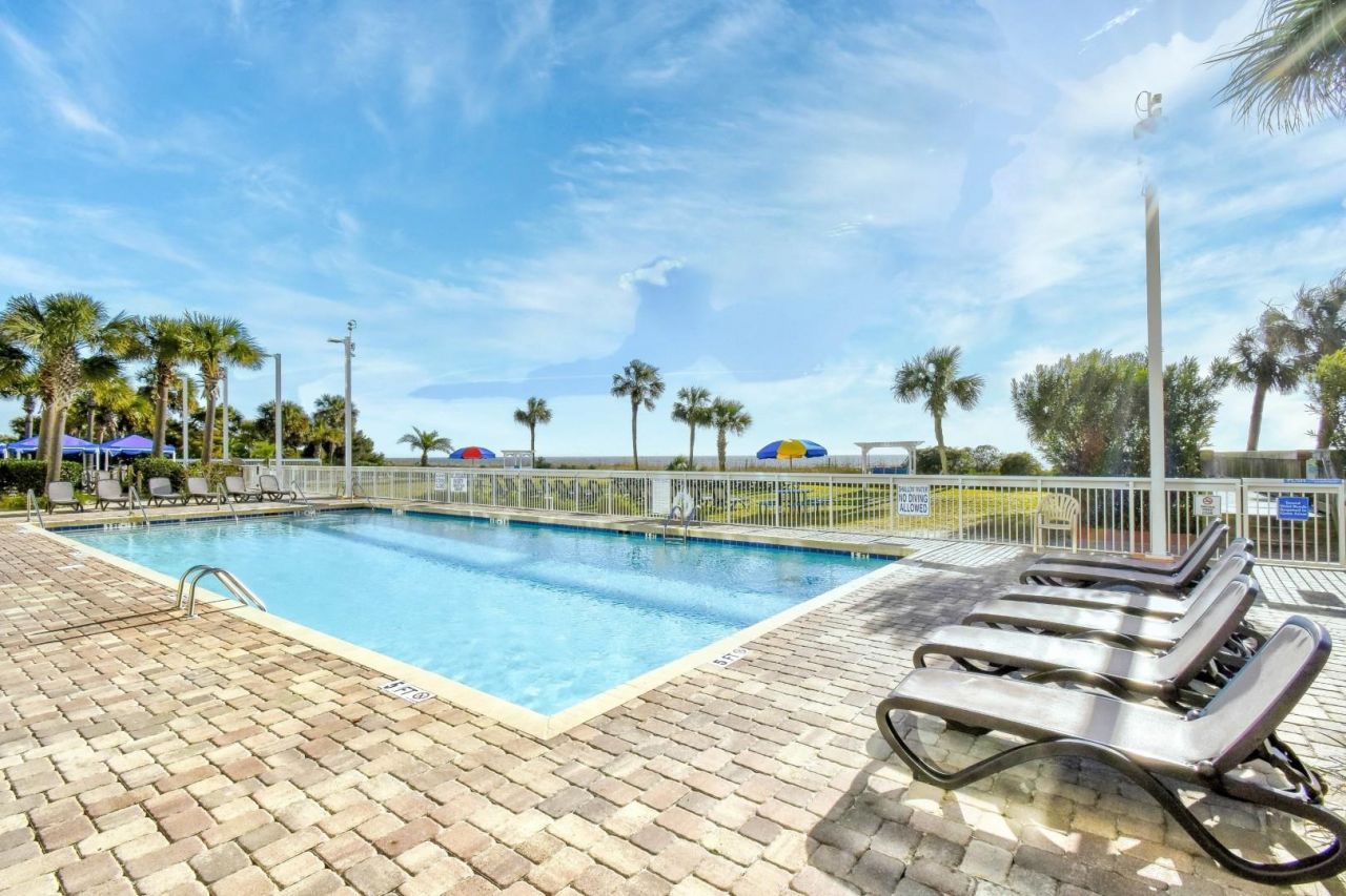 5300 N Ocean Blvd.  Photo 28