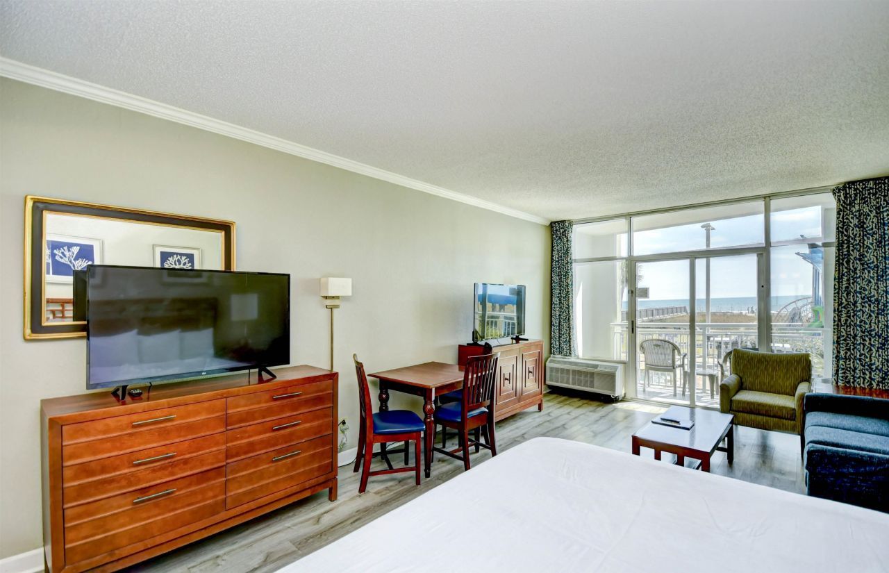 5300 N Ocean Blvd.  Photo 6