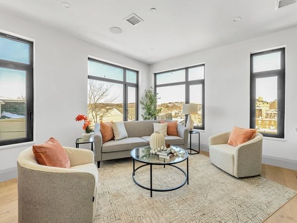 34 Oak Street, Unit 104, Boston, MA 02136