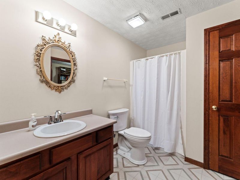 5700 Swan Drive, Clayton, OH 45315 Photo 67