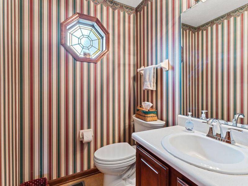 5700 Swan Drive, Clayton, OH 45315 Photo 9