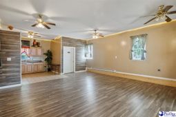 126 E. Manning photo 4