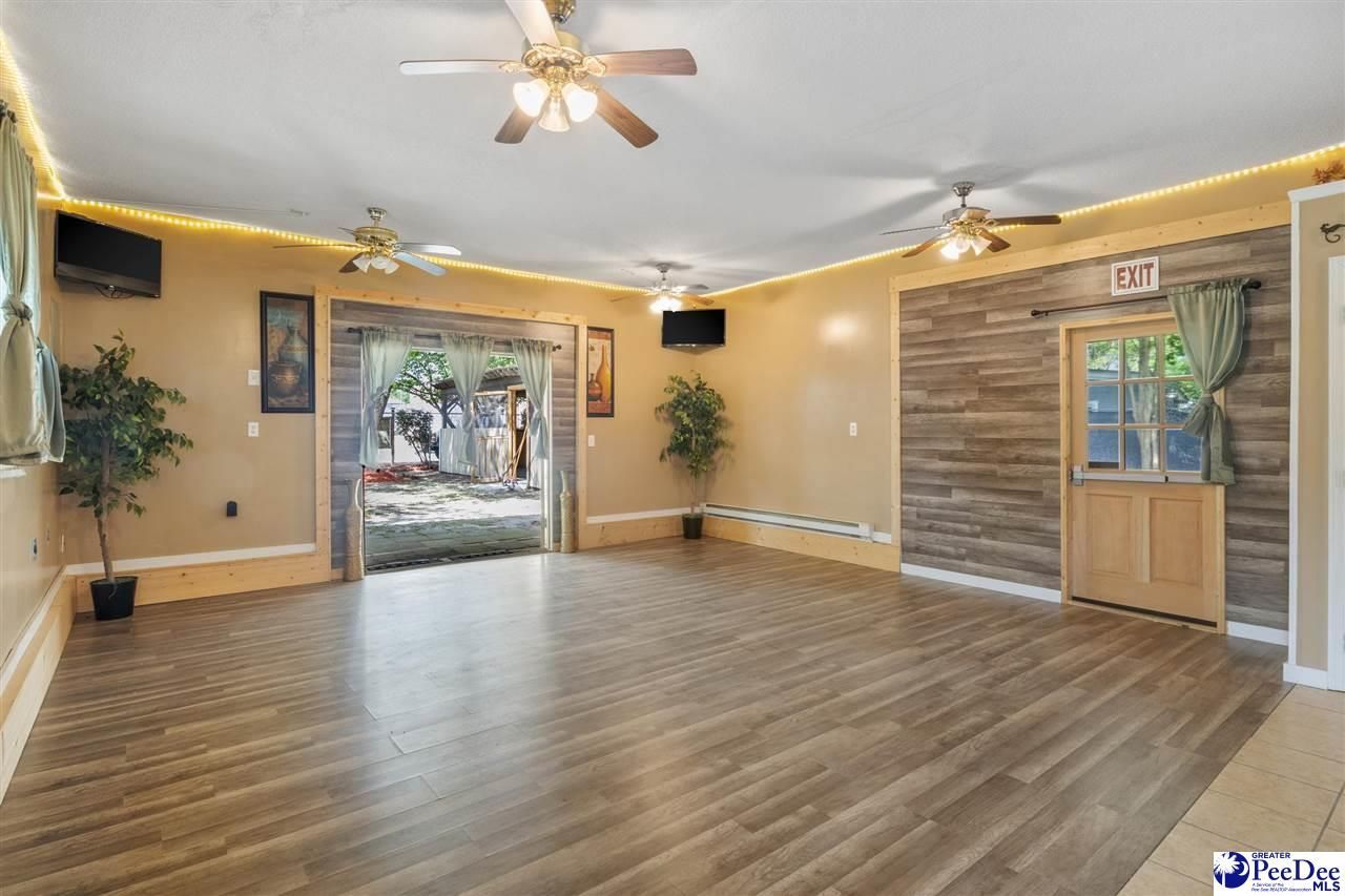 126 E. Manning Photo 5