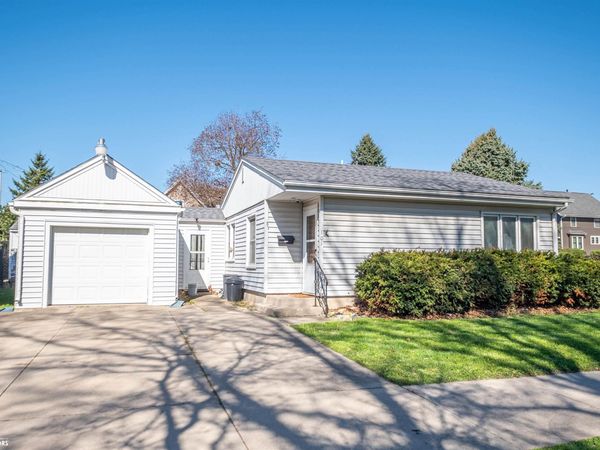 101 S 7Th Street, Marshalltown, IA 50158