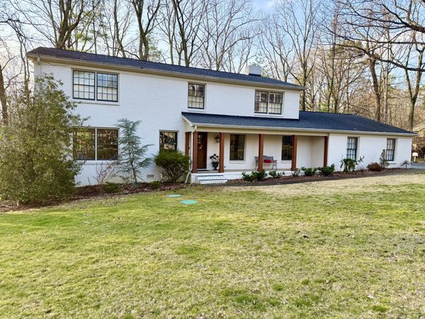 91 Carriage Hill, Signal Mountain, TN 37377