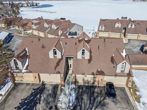 3364 Loon Lake Court, Waterford Twp, MI 48329