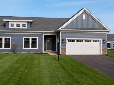 6176 FourMile Creek Circle, Ontario, NY 14519