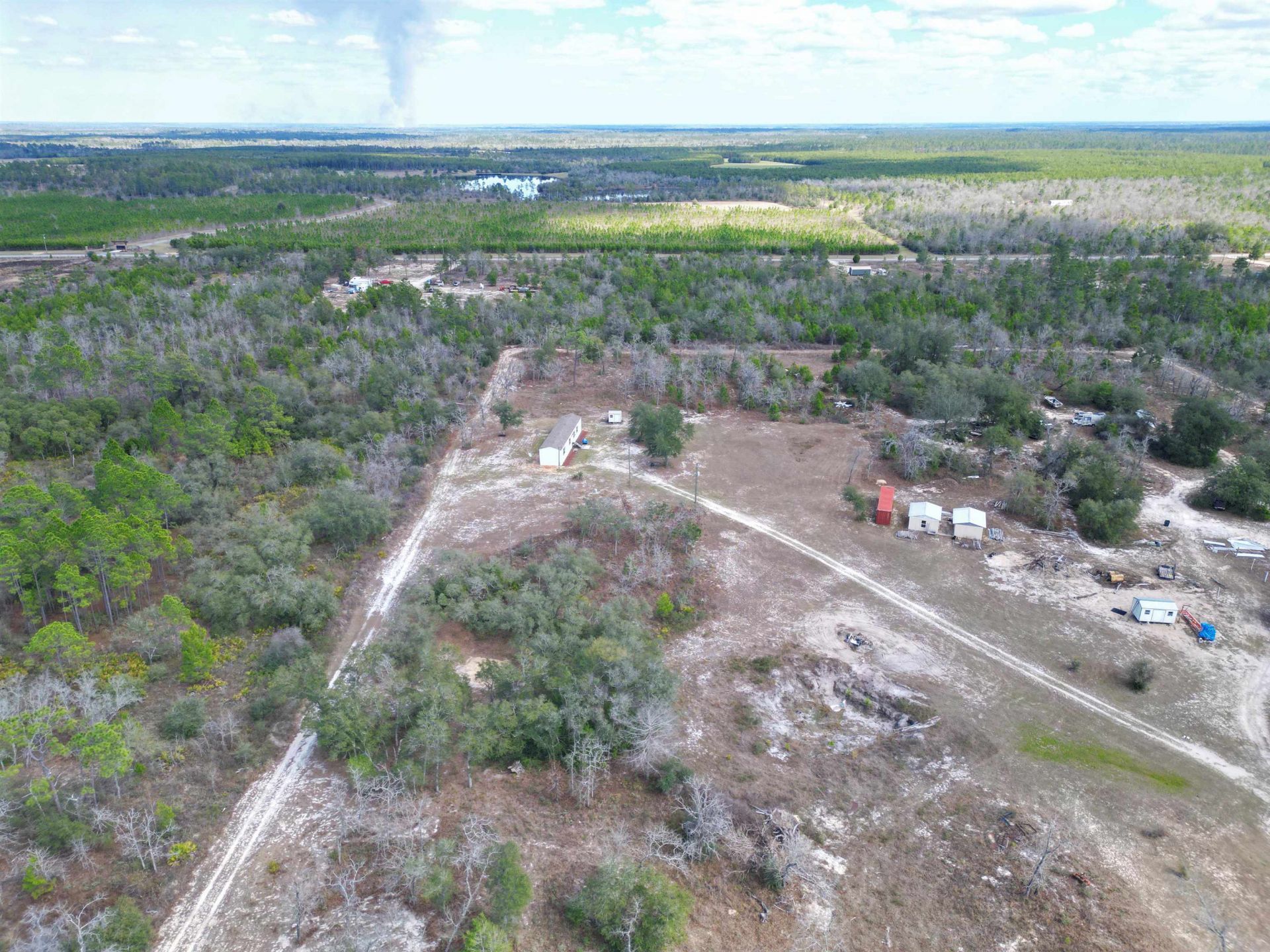 21835 NW Lake Mckenzie Boulevard, Altha, FL 32421 Photo