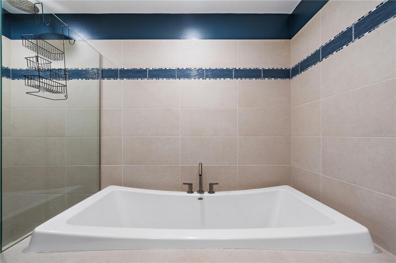 175 1st Street S, Unit 2102, Saint Petersburg, FL 33701 Photo