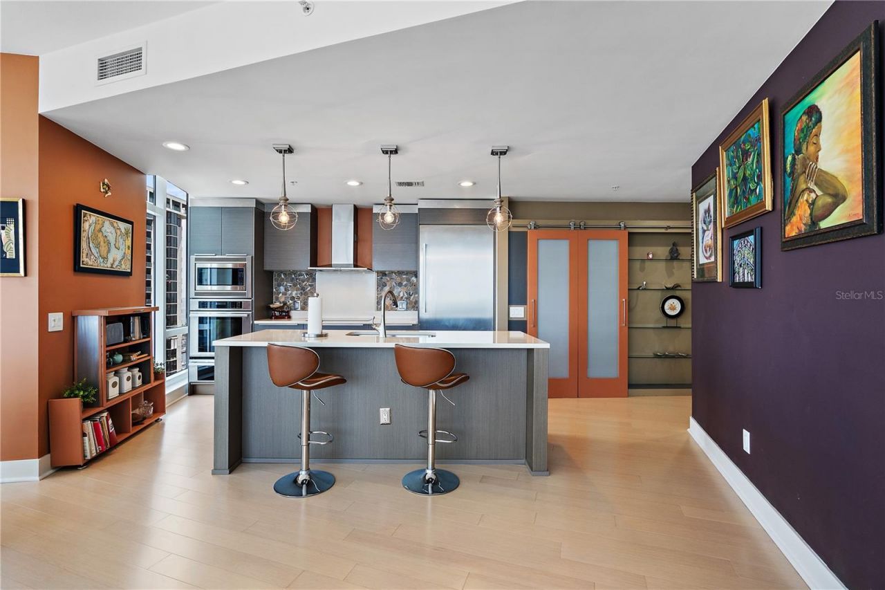 175 1st Street S, Unit 2102, Saint Petersburg, FL 33701 Photo