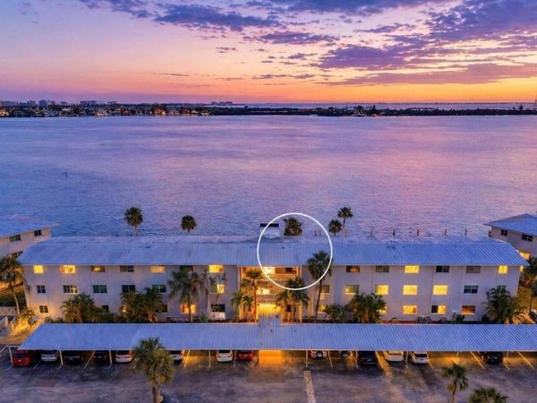 763 JOHN RINGLING BOULEVARD, Unit 34, SARASOTA, FL 34236